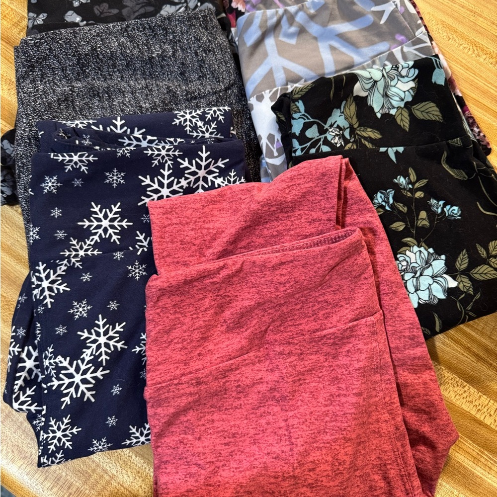 7 Pair of LuLaRoe leggings